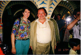 Partenaire du Safari de Peaugres en Ardèche, Radio PILE était invité pour le méchoui annuel. Alain ASSIUS avec le Comte Paul de la PANOUSE, propriétaire du safari de Peaugres, de Thoiry et du zoo de Porto au Portugal.