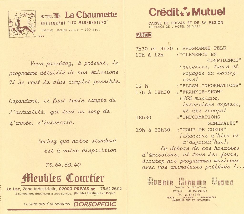 Fascicule pliant de la grille des programmes Radio PILE riche en diversité !