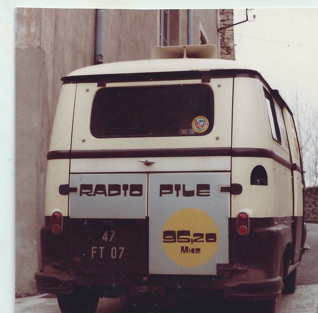 l'Estafette Radio PILE