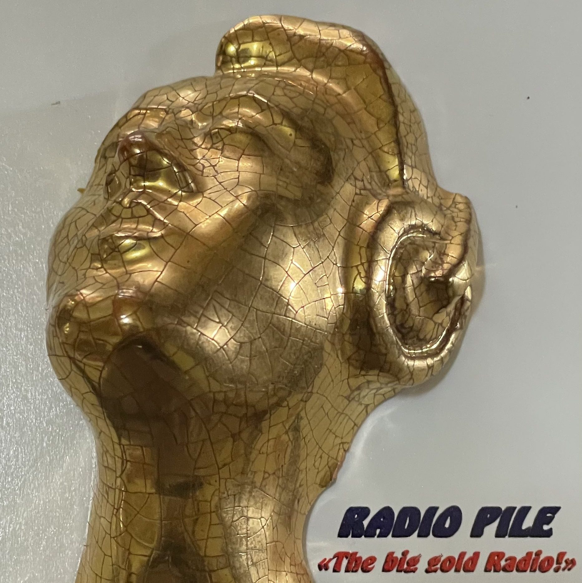Radio Pile